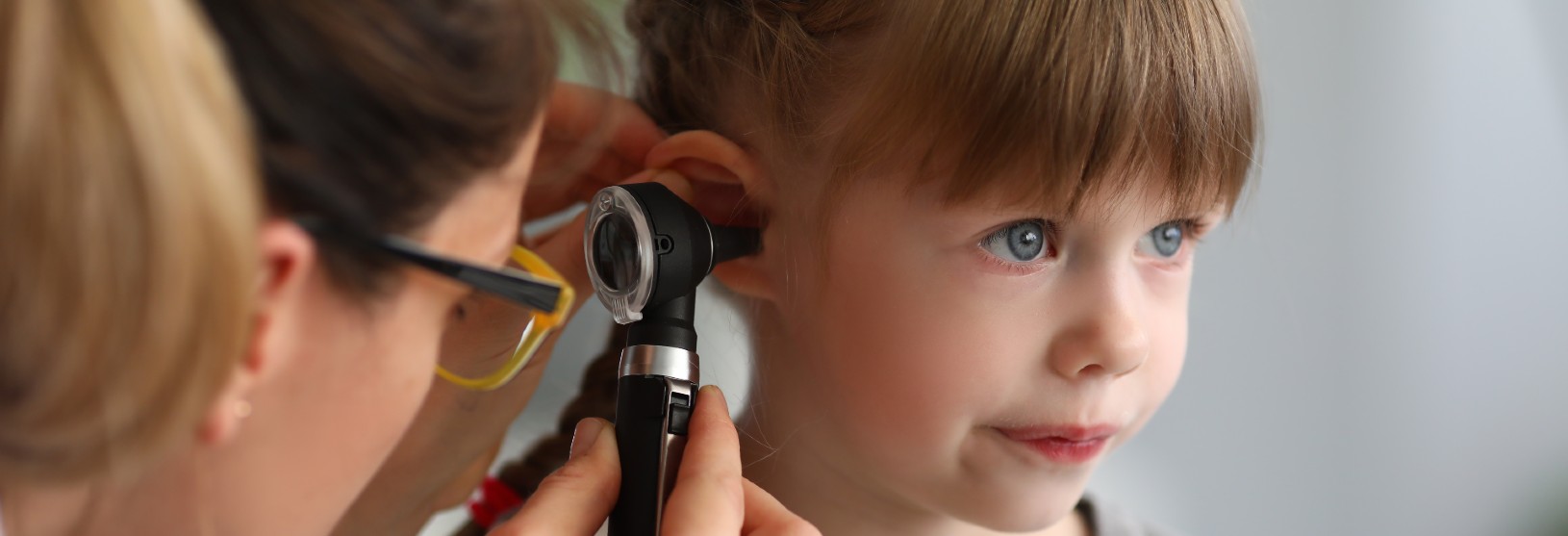 Medicul Specialist ORL trateaza Otita?