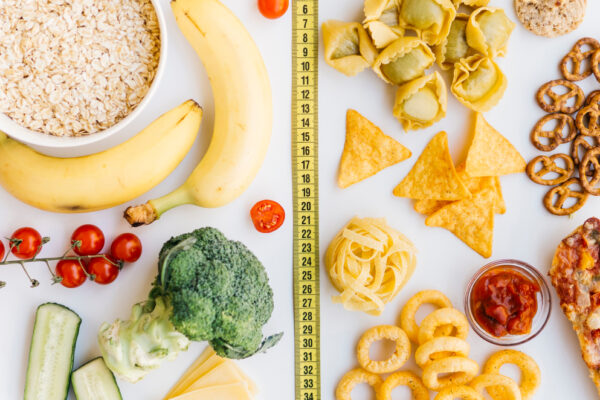 Alimente sănătoase și junk food separate de ruletă