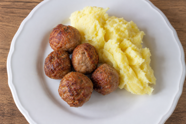 Chiftele de porc: rețetă clasică și pufoasă