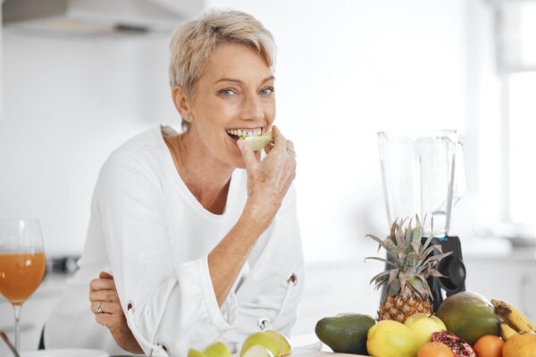Fibrele în menopauză: cât de importante sunt pentru digestie și sațietate
